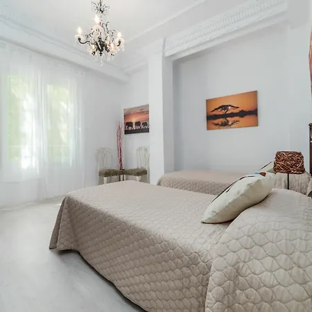 Apartment Travel Habitat Canovas