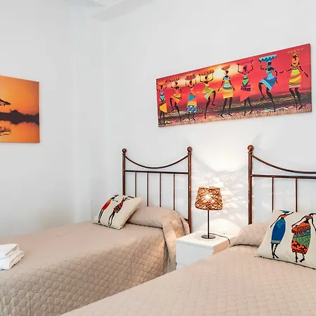Travel Habitat Canovas